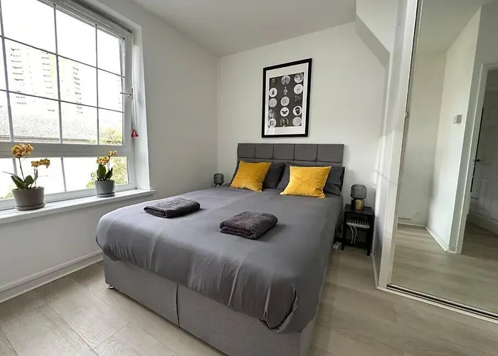 London Bridge Apartment